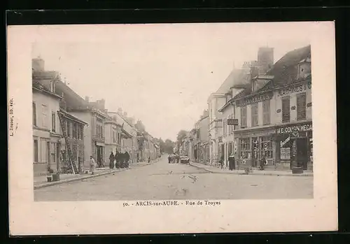 AK Arcis-sur-Aube, Rue de Troyes