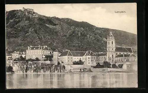 AK Dürnstein, Totalansicht mit Blick zur Ruine