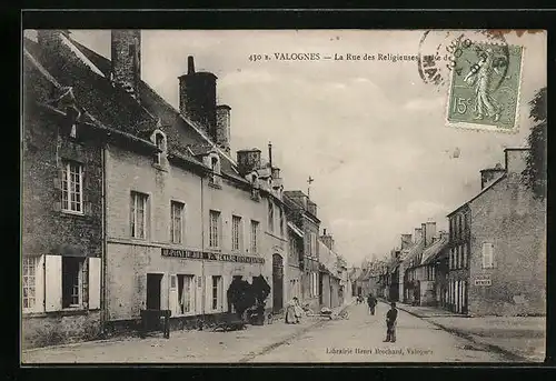 AK Valognes, La Rue des Religieuses