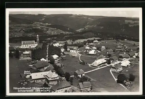 AK Höchenschwand /Schwarzwald, Teilansicht mit Hotel Krone