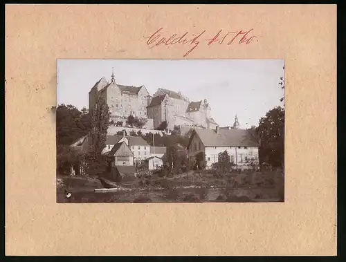 Fotografie Brück & Sohn Meissen, Ansicht Colditz, Teilansicht der Stadt mit Blick zum Schloss