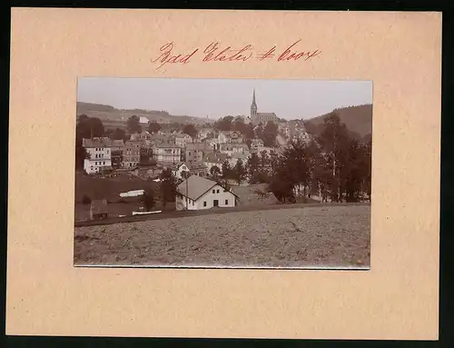 Fotografie Brück & Sohn Meissen, Ansicht Bad Elster, Blick auf die Stadt mit Wohnhäusern und Kirche