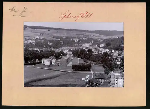 Fotografie Brück & Sohn Meissen, Ansicht Sebnitz i. Sa., Blick auf die Stadt mit Wohnhäusern