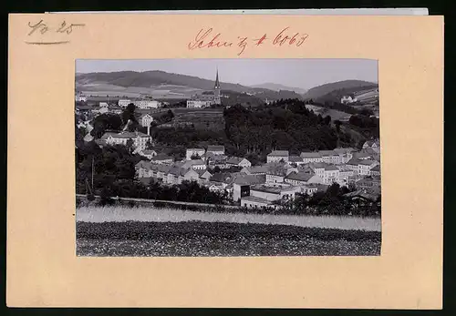 Fotografie Brück & Sohn Meissen, Ansicht Sebnitz, Stadtansicht mit Blick zur Kirche, Wohnhäuser