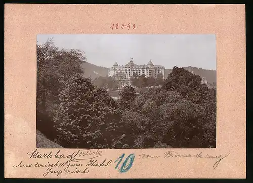 Fotografie Brück & Sohn Meissen, Ansicht Karlsbad, Blick vom Bismarckweg auf Hotel Imperial