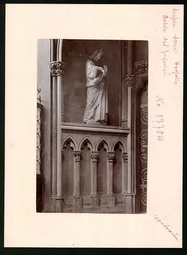 Fotografie Brück & Sohn Meissen, Ansicht Meissen i. Sa., Statue des Zacharias in der Vorhalle des Doms