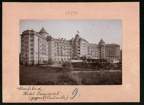 Fotografie Brück & Sohn Meissen, Ansicht Karlsbad, Partie am Hotel Imperial mit Vorgarten