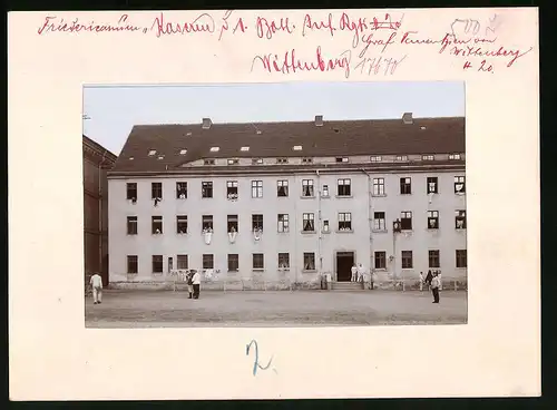 Fotografie Brück & Sohn Meissen, Ansicht Wittenberg a. Elbe, Friedericianum-Kaserne 1. Batl. Infanterie Rgt. Nr. 20