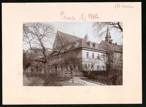 Fotografie Brück & Sohn Meissen, Ansicht Pirna a. Elbe, Partie am Zollamt und Klosterkirche