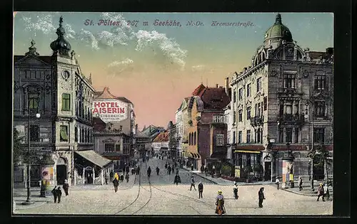 AK St. Pölten, Kremserstrasse mit Hotel Kasierin und Litfasssäulen