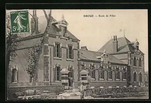 AK Droué, Ecole de Filles