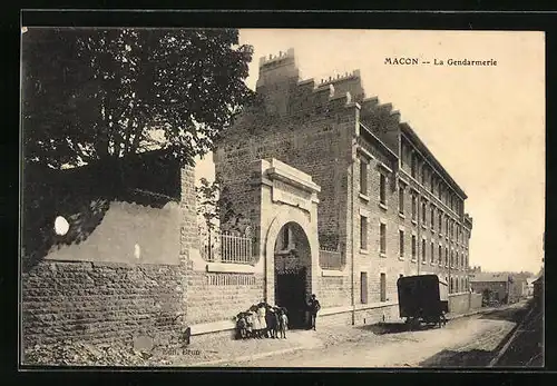 AK Macon, La Gendarmerie