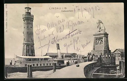 AK Lindau /Bayern, Hafeneinfahrt eines Dampfers, Leuchtturm