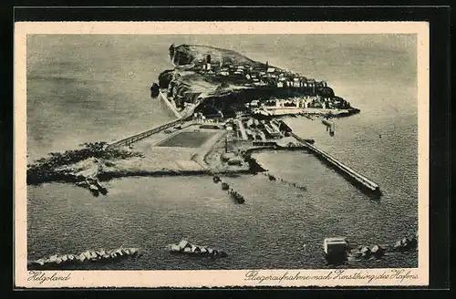 AK Helgoland, Fliegeraufnahme nach der Zerstörung des Hafens