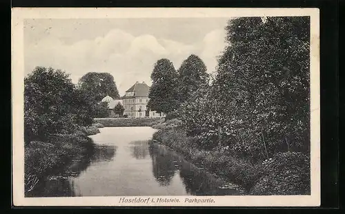 AK Haseldorf /Holst., Parkpartie mit Haus