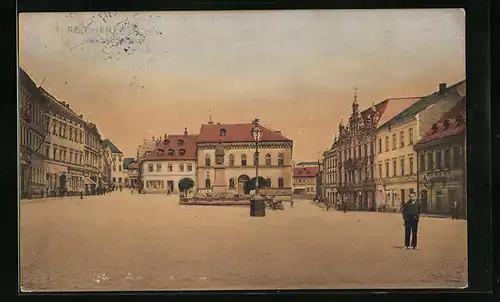 AK Reichenbach i. V., Markt mit Geschäften und Rathaus