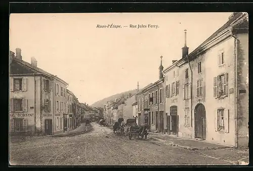 AK Raon-l'Étape, Rue Jues Ferry