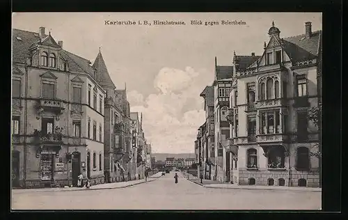 AK Karlsruhe i. B., Hirschstrasse mit Geschäft und Blick gegen Beitertheim