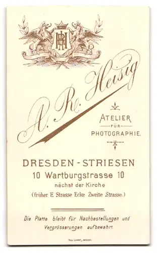 Fotografie A. R. Heisig, Dresden-Striesen, Wartburgstr. 10, Junge Dame mit zurückgebundenem Haar