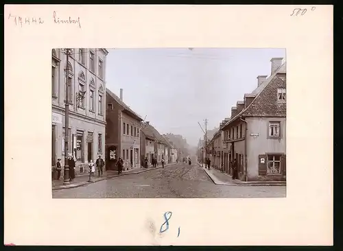 Fotografie Brück & Sohn Meissen, Ansicht Limbach i. Sa., Blick in die Obere Helenenstrasse / Querstrasse, Möbel Geschäft