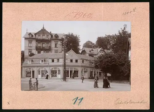 Fotografie Brück & Sohn Meissen, Ansicht Bad Elster, Ortskolonnaden mit Strasseneck & Villa Katharina