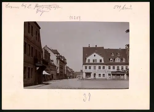 Fotografie Brück & Sohn Meissen, Ansicht Borna, Pegauerstrasse am Marktplatz mit Parfümerie & Friseur-Salon