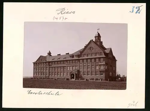 Fotografie Brück & Sohn Meissen, Ansicht Riesa, Carolaschule, Schule, Schulhaus