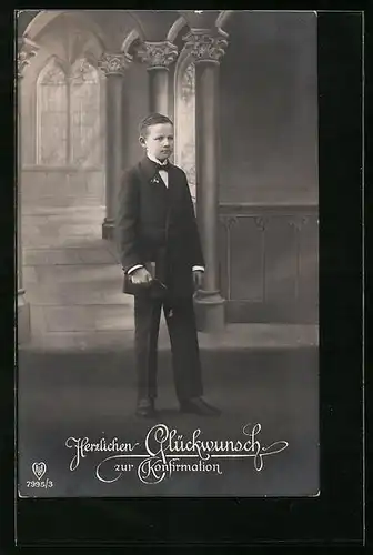 AK Glückwünsche zur Konfirmation, Junge im Anzug mit Gebetsbuch