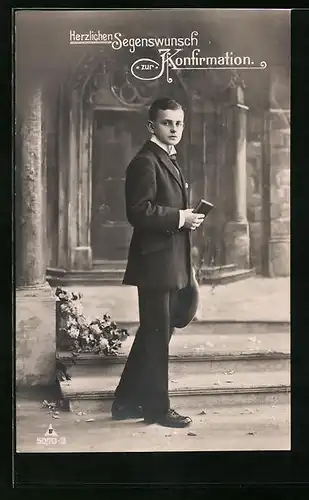 AK Segenswünsche zur Konfirmation, Junge mit Hut und Gebetsbuch