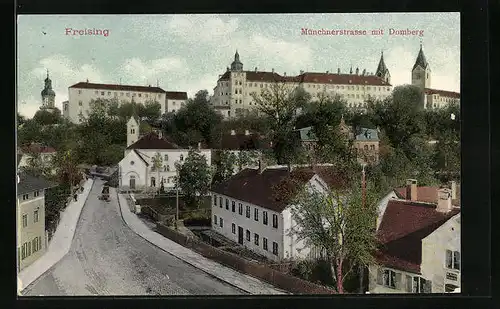 AK Freising, Münchnerstrasse mit Domberg