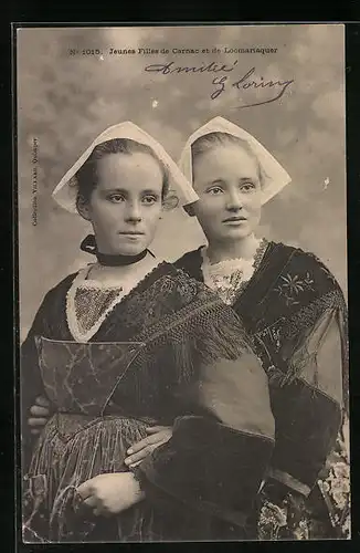 AK Locmariaquer, Jeunes Filles de Carnac et de Locmariaquer
