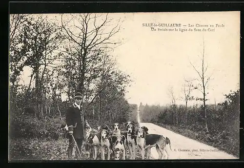 AK Sillé-le-Guillaume, Les Chasses en Forêt