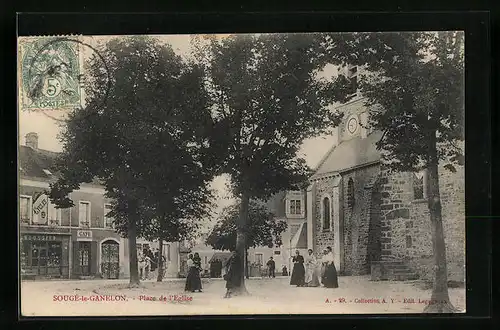 AK Sougé-le-Ganelon, Place de l'Eglise