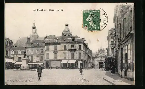 AK La Fléche, Place Henri IV