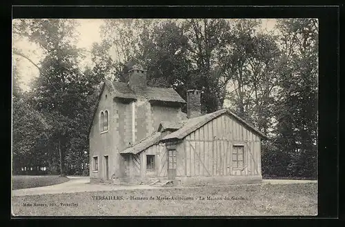 AK Versailles, Hameau de Marie-Antoinette, La Maison du Garde