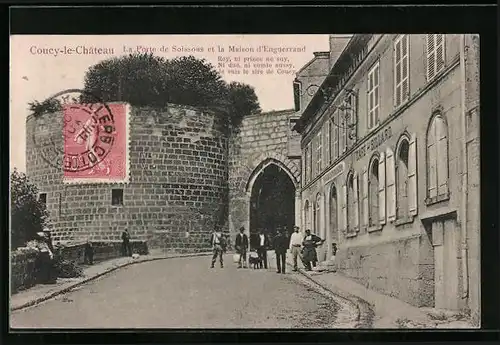 AK Coucy-le-Chateau, La Poret de Soissons et la Maison d`Enguerrand