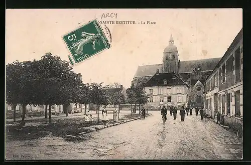 AK Arcy-Saint-Restitue, La Place