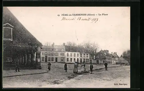 AK Fère-en-Tardenois, La Place