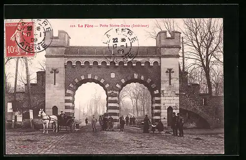 AK La Fère, Porte Notre-Dame (Intérieur)