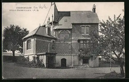 AK Courcelles, Villa Courcelles