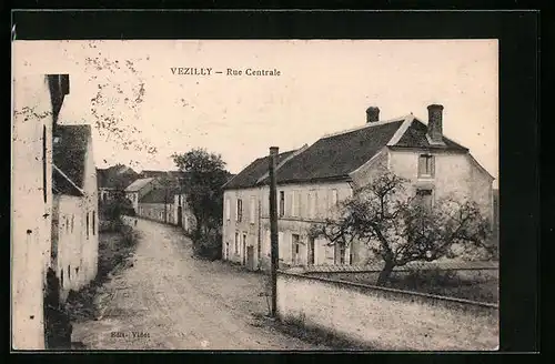 AK Vezilly, Rue Centrale
