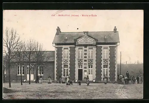AK Margival, Mairie et Ecole