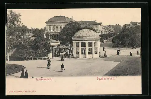 AK Franzensbad, Passanten an der Franzensquelle