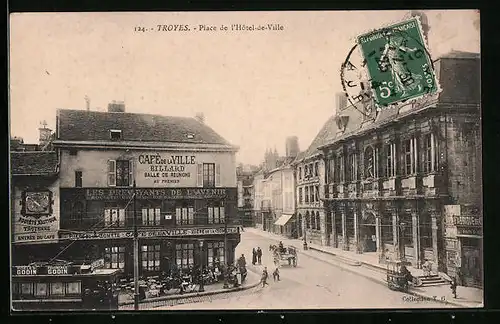 AK Troyes, Place de l'Hotel-de-Ville