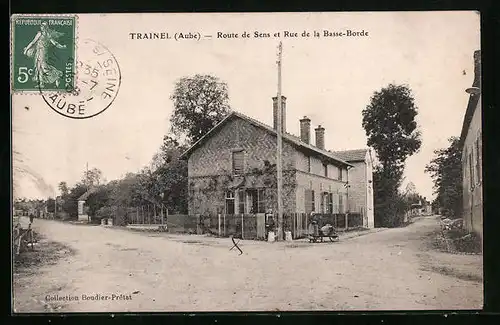AK Trainel, Route de Sens et Rue de la Basse-Borde