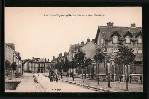 AK Romilly-sur-Seine, Rue Gambetta