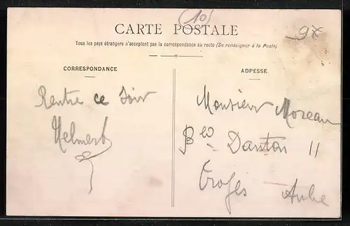 AK Piney, Place de l'Hotel de Ville