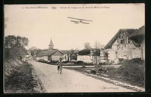 AK Villiers-Herbisse, Entrée du village par la route de Mailly le Camp