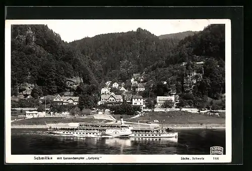 AK Schmilka / Sächs. Schweiz, Ortsansicht mit Dampfer Leipzig auf der Elbe