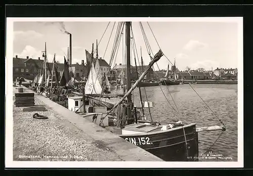 AK Simrishamn, Hamnen med Tralare